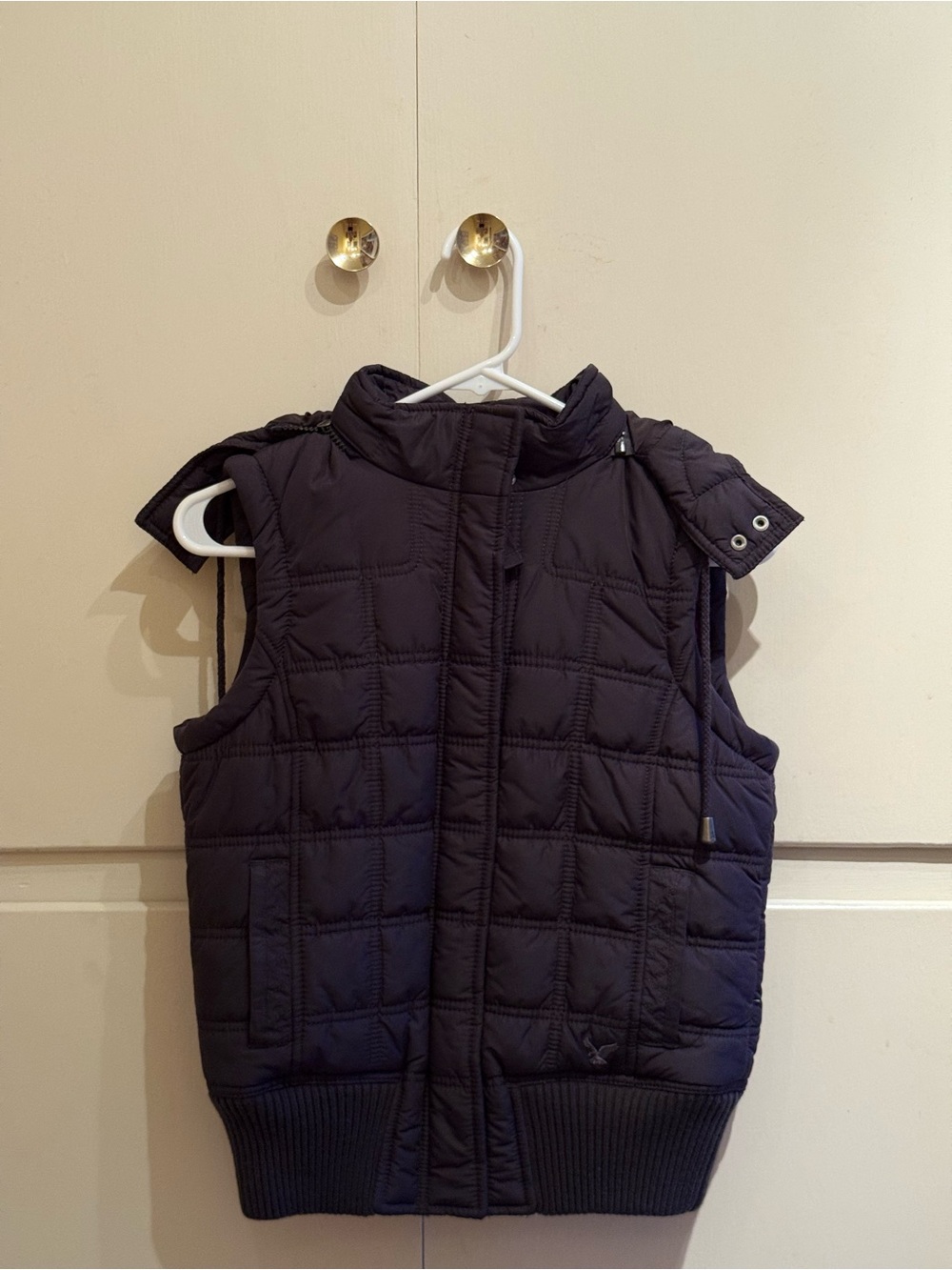 American Eagle Quilted Puffer Vest - Black